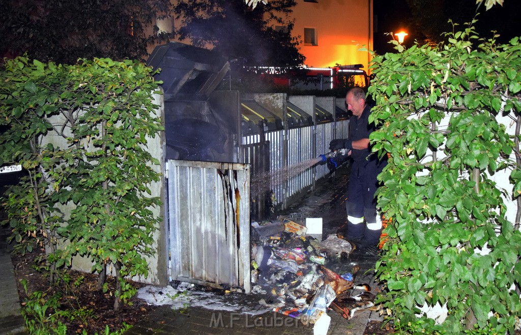 Muell Koeln Vingst Oranienstr P04.JPG - Miklos Laubert